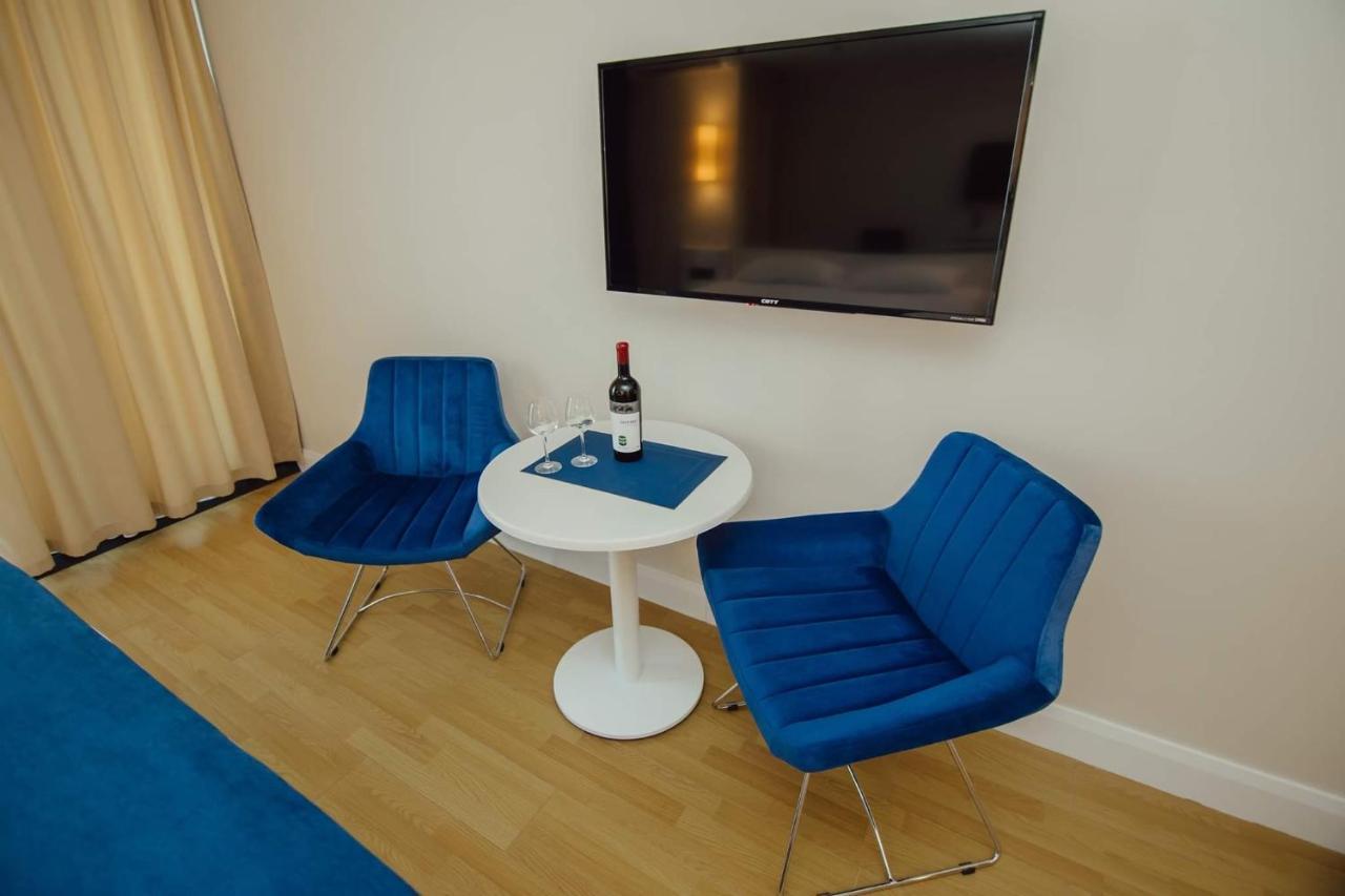Nuage - 1St Line Sea View Apartments Батумі Екстер'єр фото