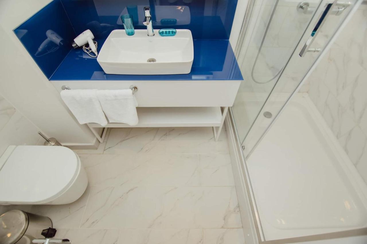 Nuage - 1St Line Sea View Apartments Батумі Екстер'єр фото